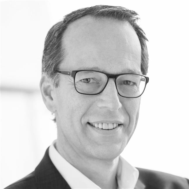 Dr. Jens Sträter | BankingHub